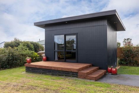 Photo of property in 5 Mahuru Lane, Okato, 4335