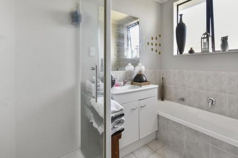 Photo of property in 9 Nykki Place, Papakura, 2110