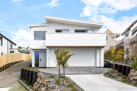 Photo of property in 23a Monyash Road, Manly, Whangaparaoa, 0930