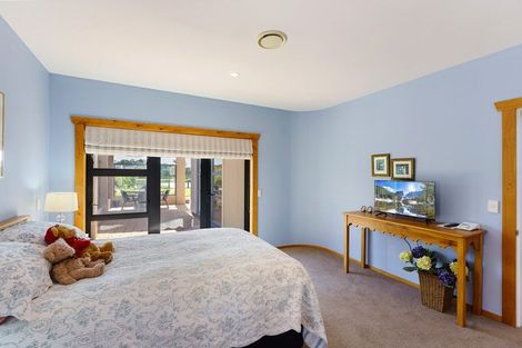 Photo of property in 7 Marewa Place, Waikanae Beach, Waikanae, 5036