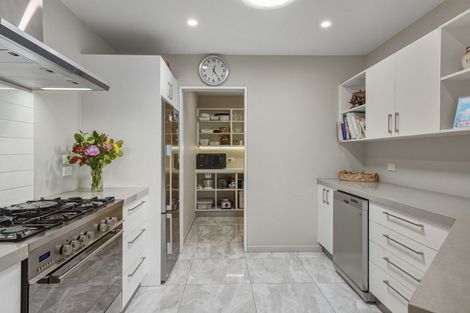 Photo of property in 28 Chesterfield Place, Rangiora, 7400