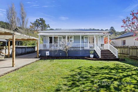 Photo of property in 68a Pinehaven Road, Pinehaven, Upper Hutt, 5019