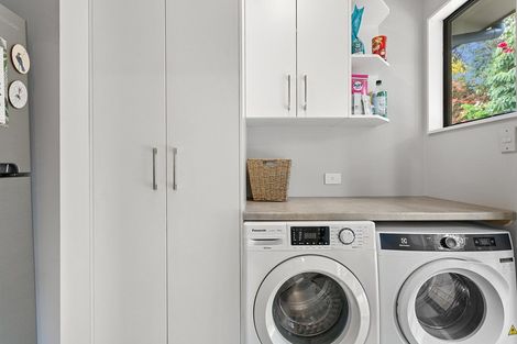 Photo of property in 90 Taharepa Road, Hilltop, Taupo, 3330