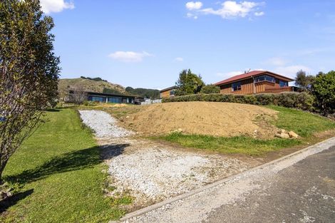 Photo of property in 8 Kowhatu Grove, Pohara, Takaka, 7183