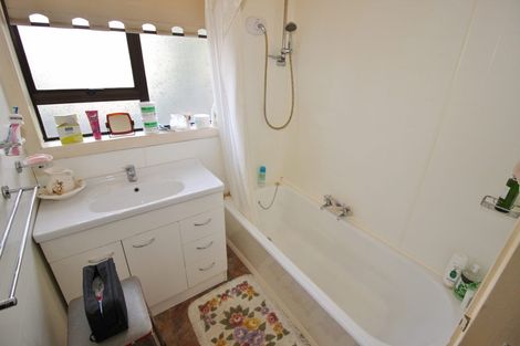 Photo of property in 93 Hargood Street, Woolston, Christchurch, 8062