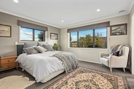 Photo of property in 116 Kirton Drive, Riverstone Terraces, Upper Hutt, 5018