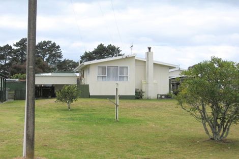 Photo of property in 212 Tui Road, Whangamata, 3620