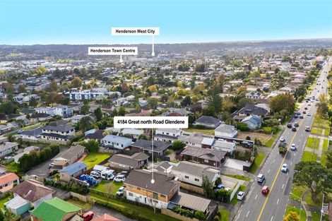Photo of property in 4184 Great North Road, Glendene, Auckland, 0602