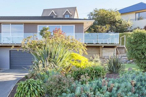 Photo of property in 2/54 Belleview Terrace, Mount Pleasant, Christchurch, 8081