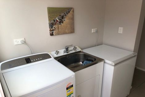 Photo of property in 29 Key West Drive, One Tree Point, 0118