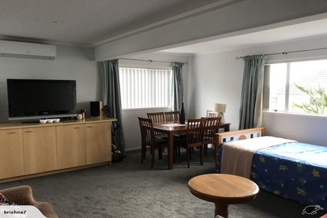 Photo of property in 6 Tadley Court, Goodwood Heights, Auckland, 2105