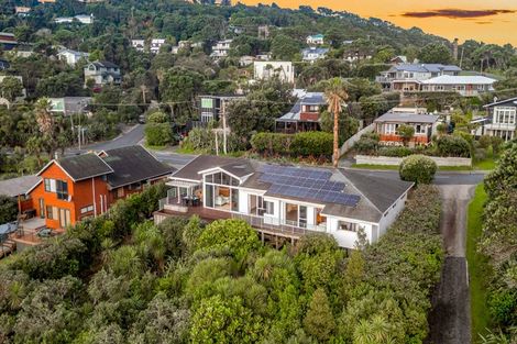 Photo of property in 77 Waitea Road, Muriwai, 0881