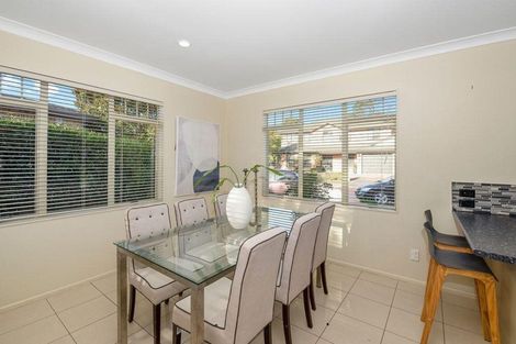 Photo of property in 23 South Kensington Way, Henderson, Auckland, 0612