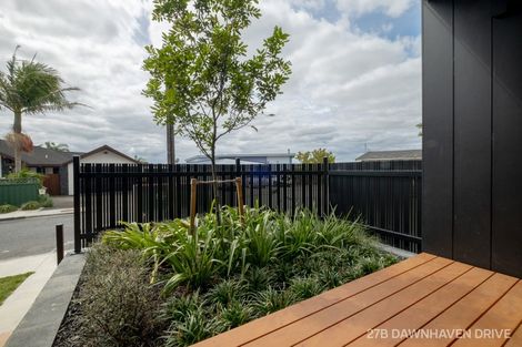 Photo of property in 27a Dawnhaven Drive, Te Atatu Peninsula, Auckland, 0610