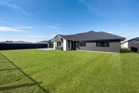 Photo of property in 3 Cox Lane, Amberley, 7410