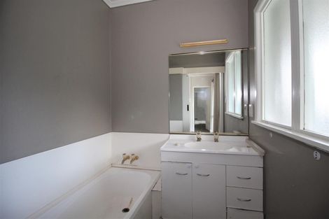 Photo of property in 186 Great North Road, Te Kamo, Kamo, 0185