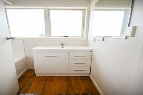 Photo of property in 21 Wildwood Avenue, Wainoni, Christchurch, 8061