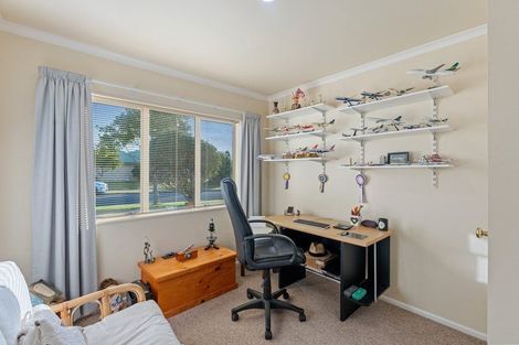 Photo of property in 1 San Priamo Place, Paraparaumu Beach, Paraparaumu, 5032