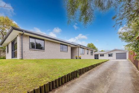 Photo of property in 2 Moreland Avenue, Pukete, Hamilton, 3200