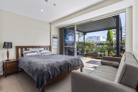 Photo of property in 44 Regent Street, Devonport, Auckland, 0624