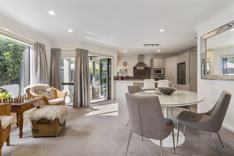 Photo of property in 14 Putaka Place, Papamoa Beach, Papamoa, 3118