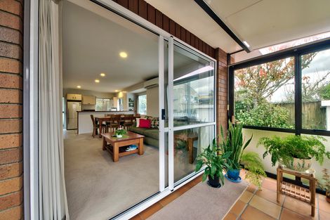 Photo of property in 2/28a Godley Road, Green Bay, Auckland, 0604