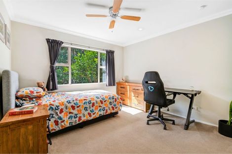 Photo of property in 6 Chenery Road, Red Beach, 0932