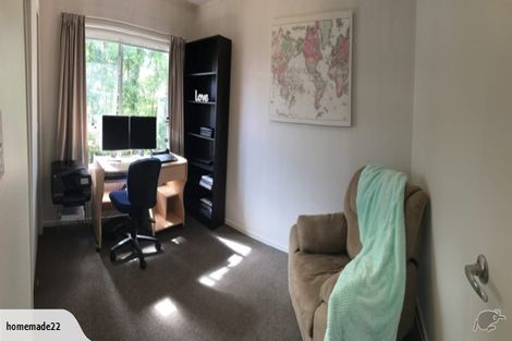 Photo of property in 2/218 East Coast Road, Forrest Hill, Auckland, 0620