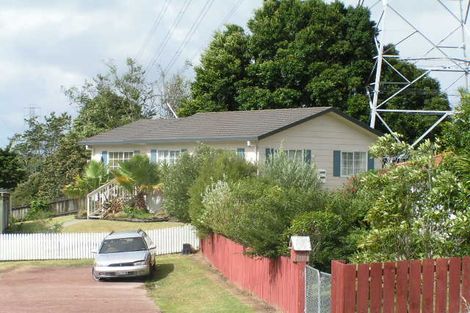 Photo of property in 7 Lori Place, Massey, Auckland, 0614