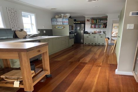 Photo of property in 11 Collingwood Street, Hokowhitu, Palmerston North, 4410