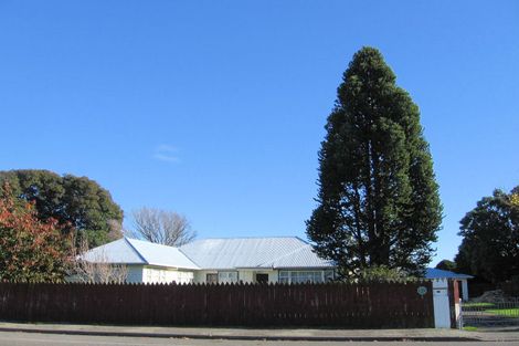 Photo of property in 35 Te Rauparaha Street, Otaki, 5512