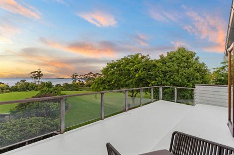 Photo of property in 247 Broomfields Road, Whitford, Howick, 2571