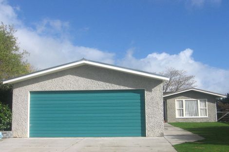 Photo of property in 23 Kimberley Grove, Westbrook, Palmerston North, 4412