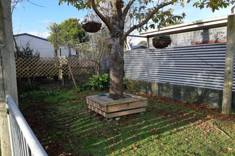 Photo of property in 40 Costley Street, Carterton, 5713