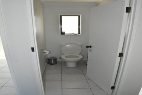 Photo of property in 3/88 Eversleigh Road, Belmont, Auckland, 0622