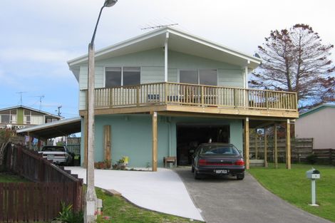 Photo of property in 3 Kawau View Road, Snells Beach, 0920