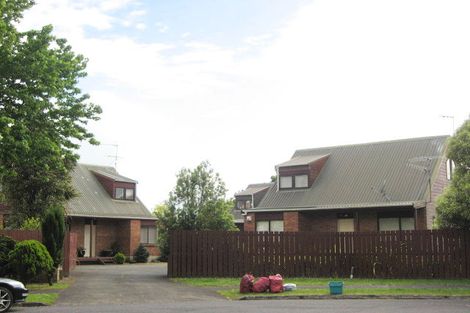 Photo of property in 4/28 Ross Martin Court, Conifer Grove, Takanini, 2112