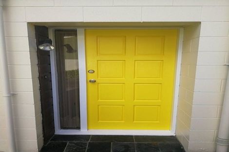 Photo of property in 2/708 Beach Road, Browns Bay, Auckland, 0630