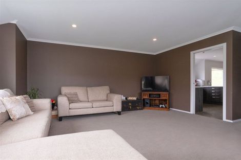 Photo of property in 6 Te Ariki Drive, Waitarere, Levin, 5510