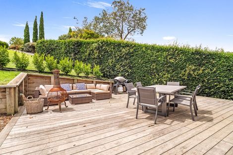 Photo of property in 13 Hartles Place, Mellons Bay, Auckland, 2014