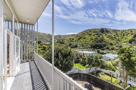 Photo of property in 62 Spencer Street, Crofton Downs, Wellington, 6035