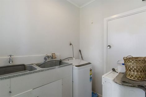 Photo of property in 39 Christmas Road, Manurewa, Auckland, 2102
