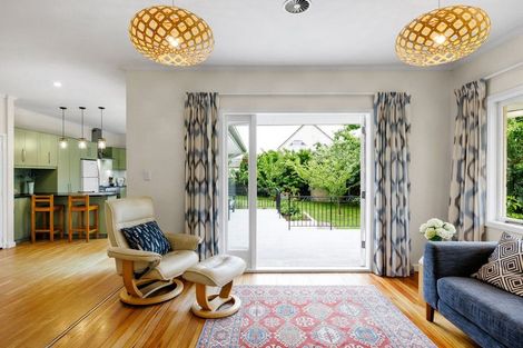 Photo of property in 142 Williams Street, Cambridge, 3434