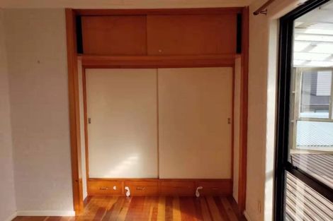 Photo of property in 7 Kaweka Street, New Lynn, Auckland, 0600