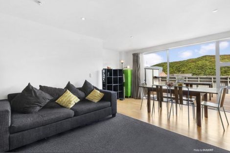 Photo of property in 16 Saddleback Grove, Karori, Wellington, 6012