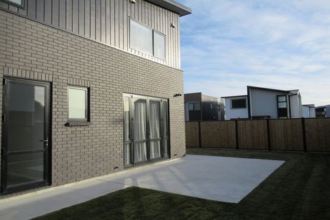 Photo of property in 38 Mawai Hakona Drive, Wallaceville, Upper Hutt, 5018