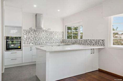 Photo of property in 5 Tiber Road, Forrest Hill, Auckland, 0620