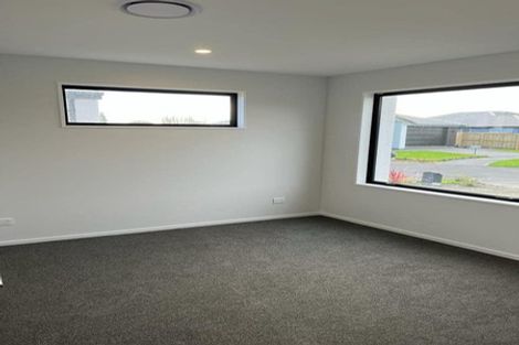 Photo of property in 19 Borthwick Street, Belfast, Christchurch, 8051