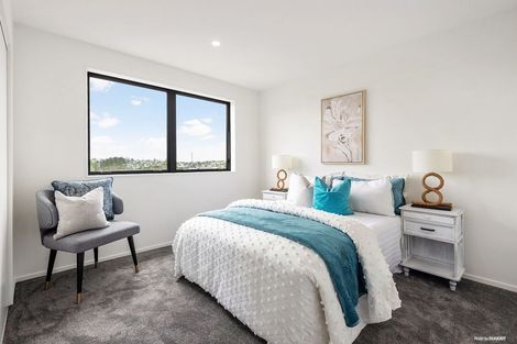 Photo of property in 6b Landsdale Place, Massey, Auckland, 0614