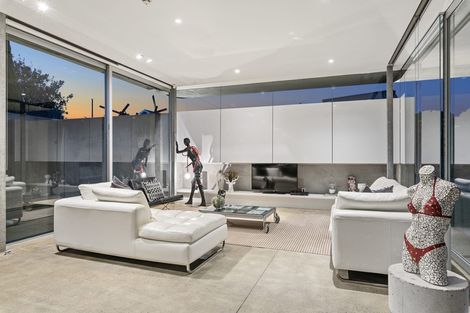 Photo of property in 14 Rita Way, Omaha, 0986